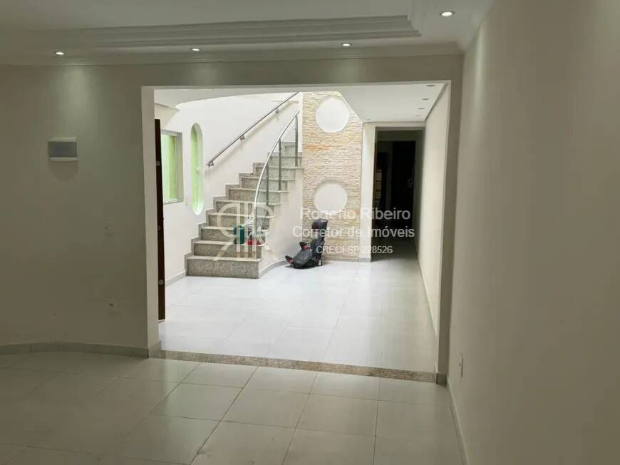 Sobrado à venda com 4 quartos, 264m² - Foto 4