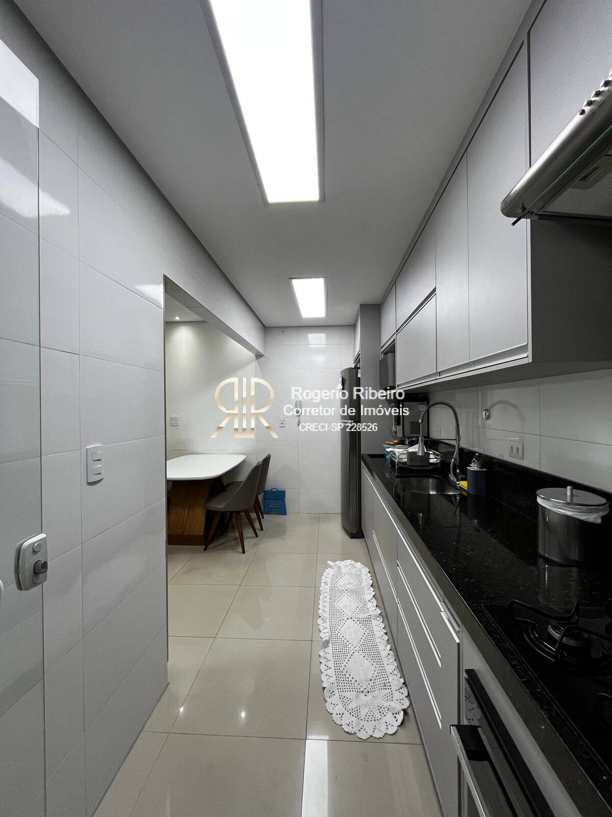 Apartamento à venda com 3 quartos, 76m² - Foto 4